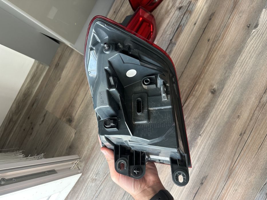 Задні ліхтарі bmw f30 рест орігінал Америка