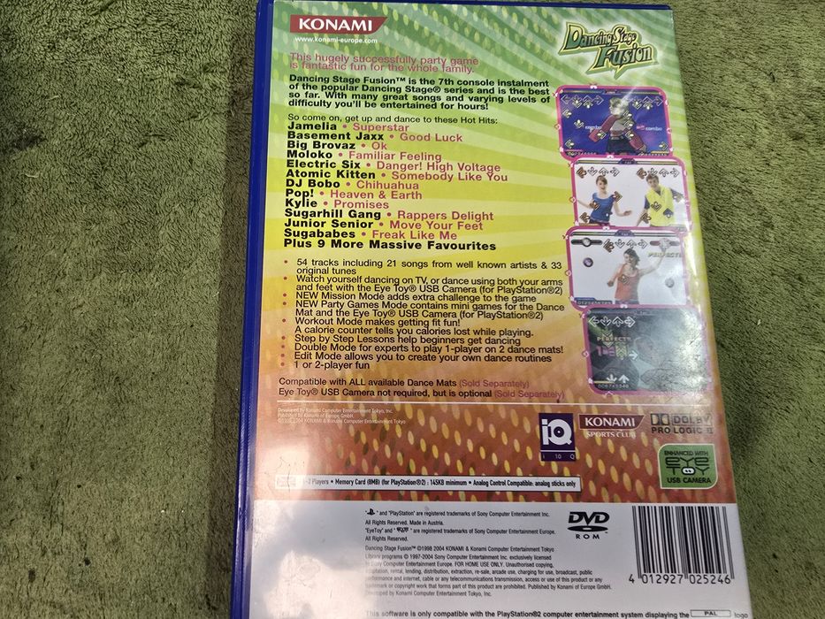 6 gier na konsolę PS2 vintage.