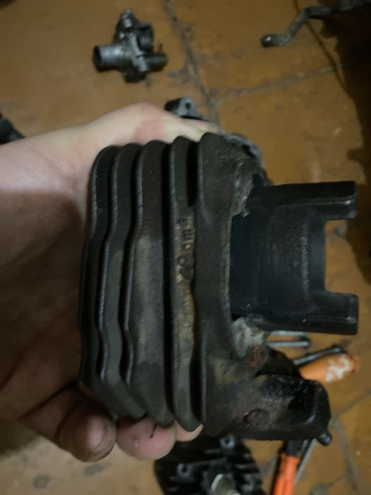 Продам мотор honda tact af 24 , торг.