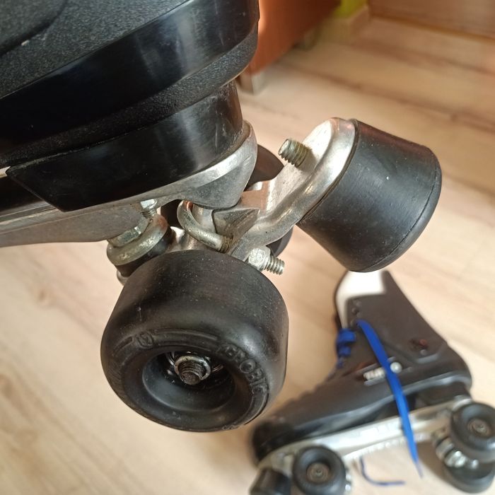 Wrotki Oryginalne Supreme Turbo 99 dla dorosłych , rozmiar 42-43