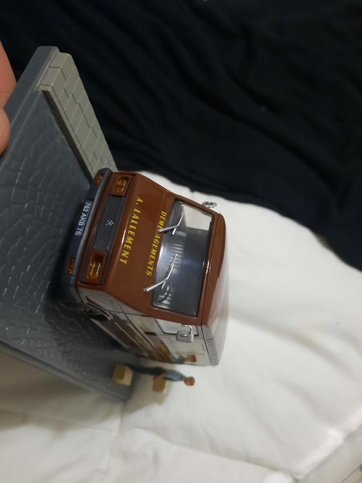 Miniaturas diversas 1/43