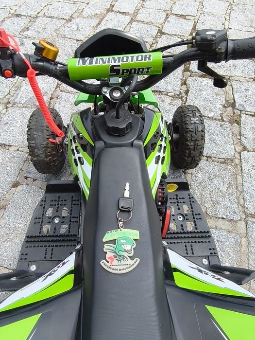 Moto 4 criança até 60kg