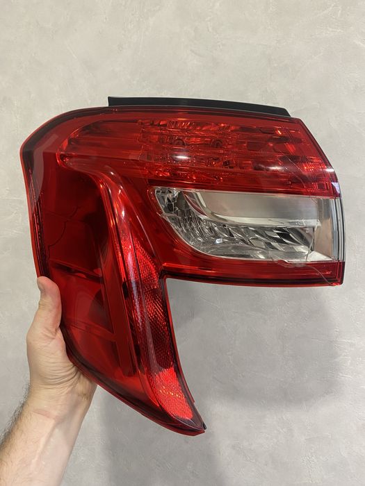 ОРИГІНАЛ ФАРА ЗАДНЯ CITROEN C4 AIRCROSS ЛІВА - 1607955380