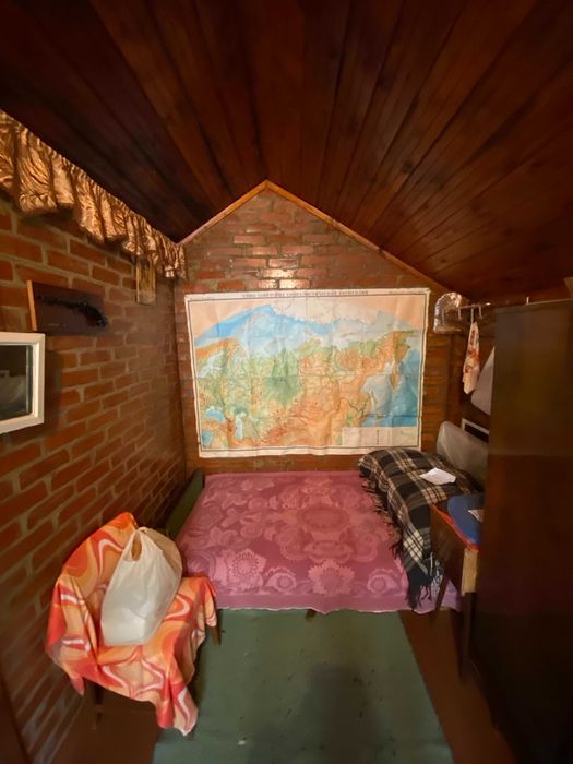2-х поверхова дача із земельною ділянкою біля річки в с.Петрівка