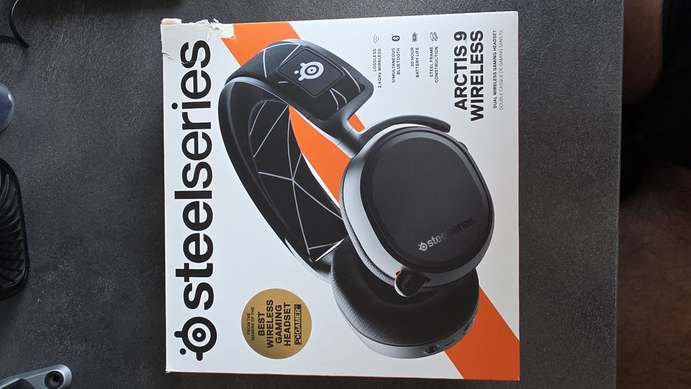 Słuchawki bezprzewodowe bluetooth  Steelseries Arctis 9