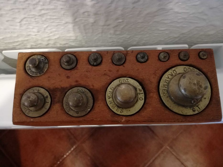 Cepo de 12 Pesos + Cepo Pequeno Incompleto + Peças Décimais