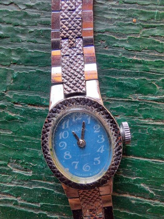 Часы наручные женские  Чайка, 1979г