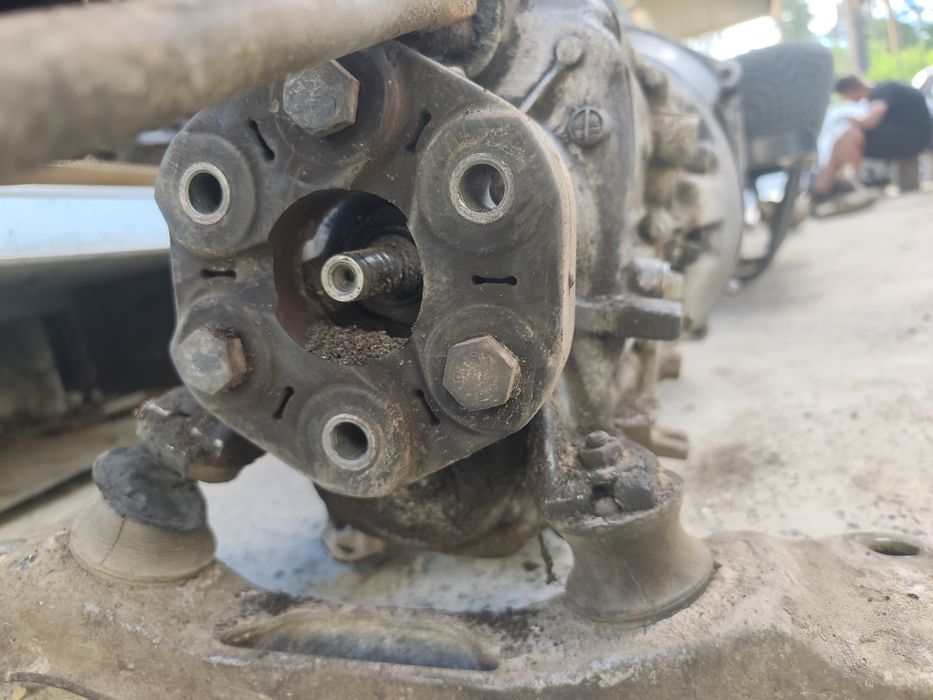 Коробка передач Bmw E34 Е36 Е38 Е39 M51B25 ZF tdi Бмв 2.5 турбо дизель м51  Мкпп 5 Ступка механіка куліса муфта