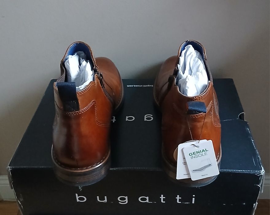 -50% Sztyblety skórzane Bugatti. R. 44 i 43.