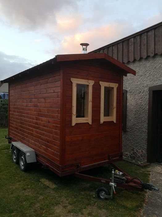 Sauna mobilna na przyczepie samochodowej