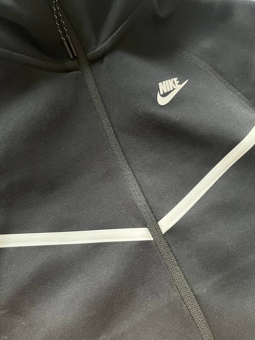 Nike tech fleece reflective