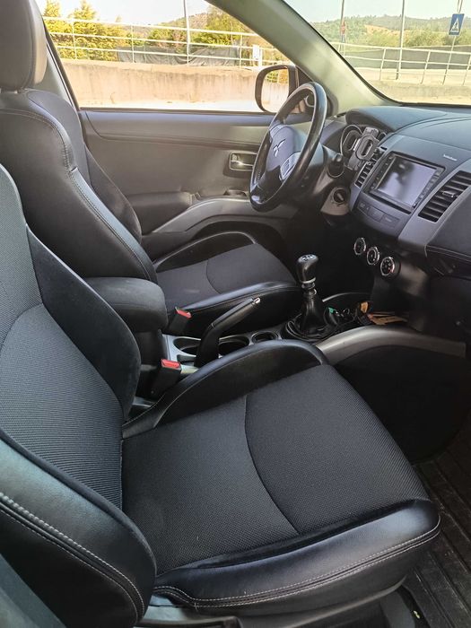 Quero vender o meu carro Mitsubishi Outlander