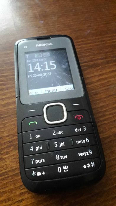 Nokia C1-01 мобильный телефон