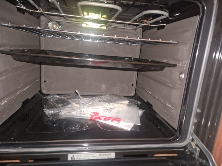 Forno teka como novo