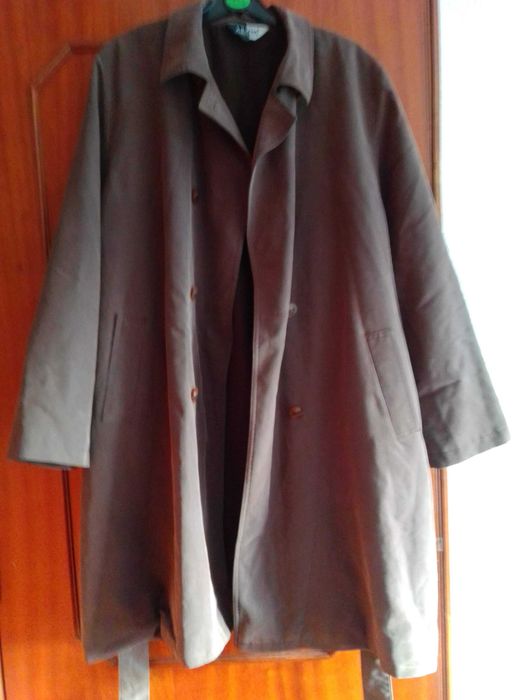 Casaco comprido castanho