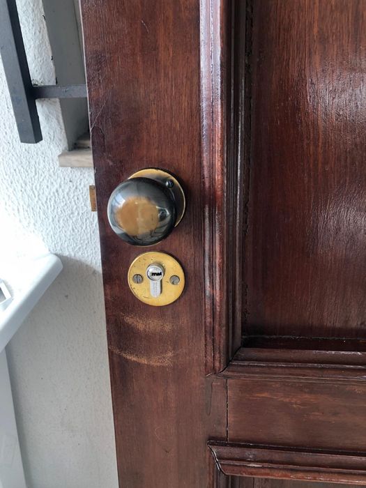 Porta de Entrada de Madeira Maciça