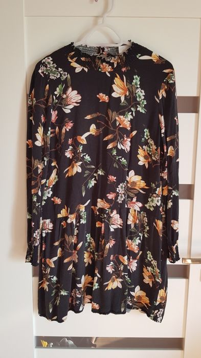 Vila sukienka w kwiaty r L