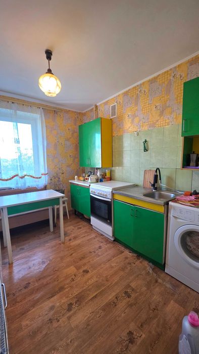 Продаж 4-кімнатноЇ квартири по вул.Незалежності