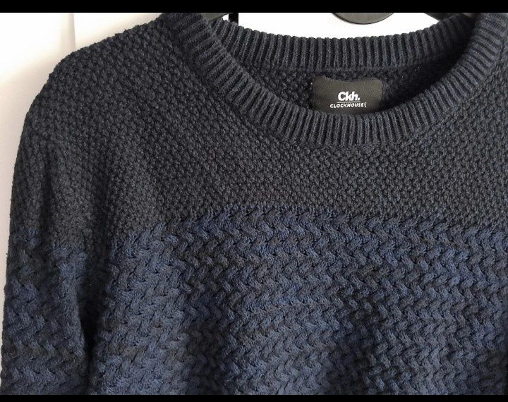 Granatowy sweter Clockhouse L