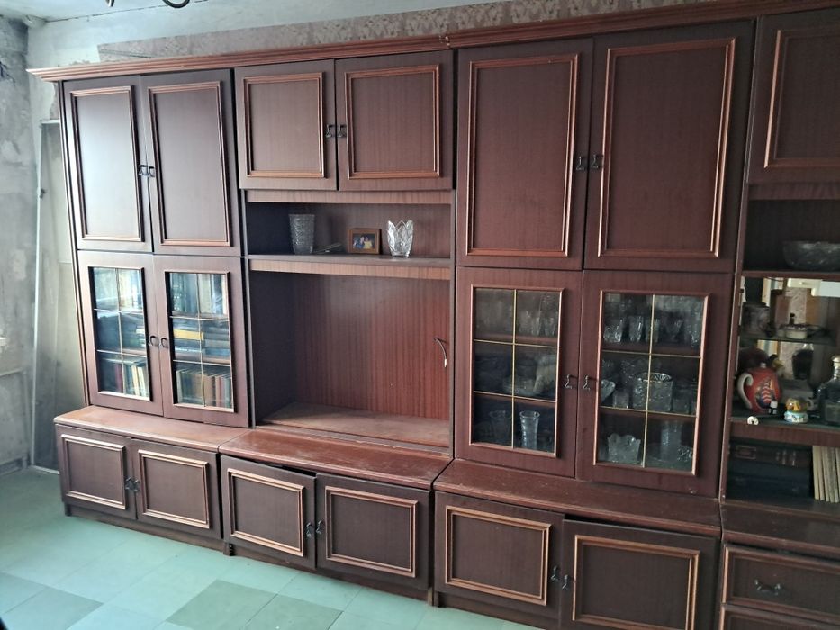 Стінка у вітальню