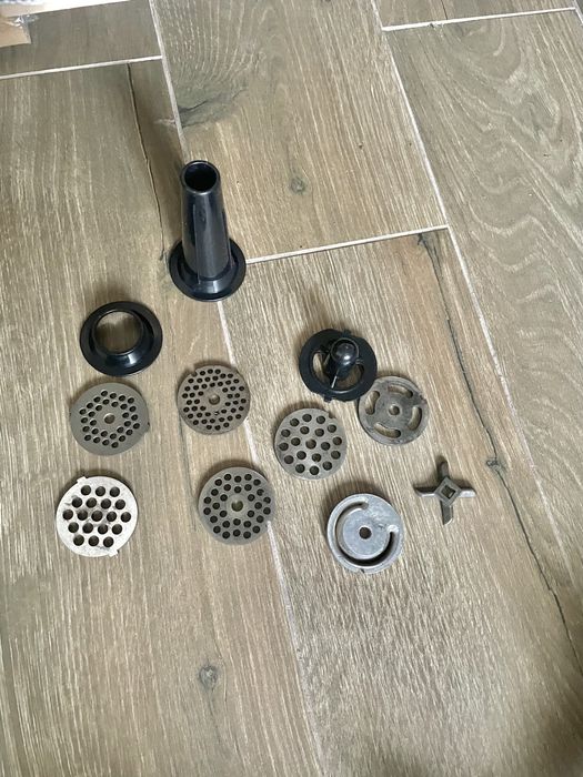 Мʼясорубка STARTEX MG-1530R