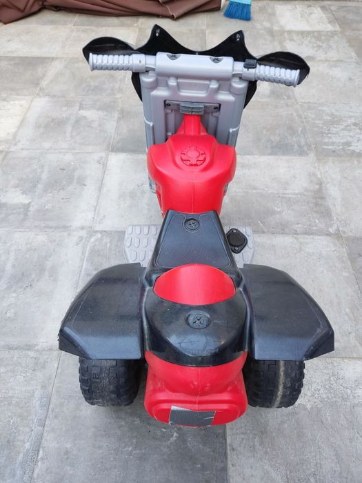 Trimoto infantil elétrica