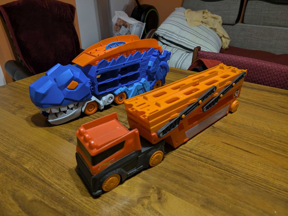 Hot wheels laweta na 50 aut