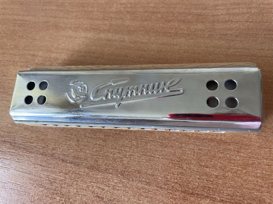 Губна гармошка «спутник»