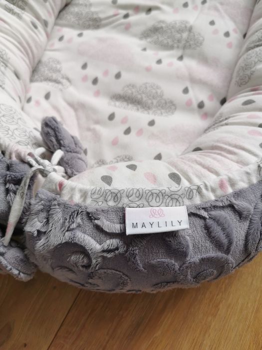 Kokon maylily bambusowy z tłoczony velvetem