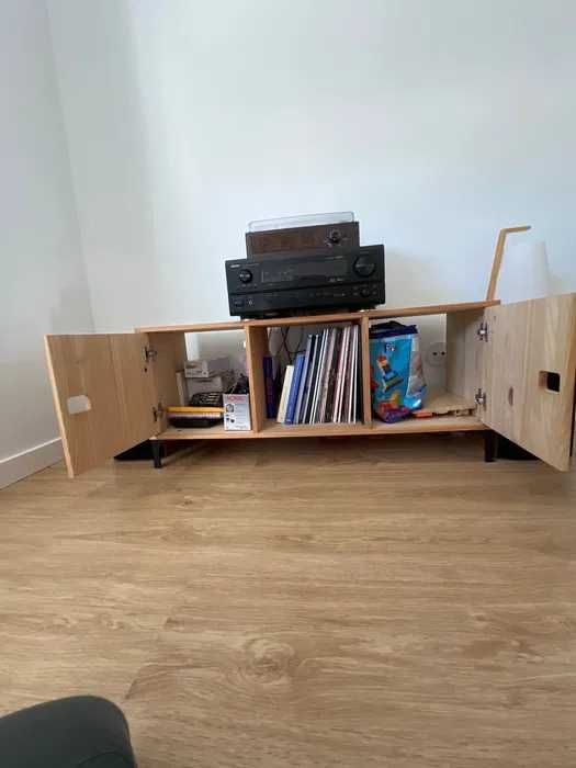 Movel para tv e multimédia em Pinho