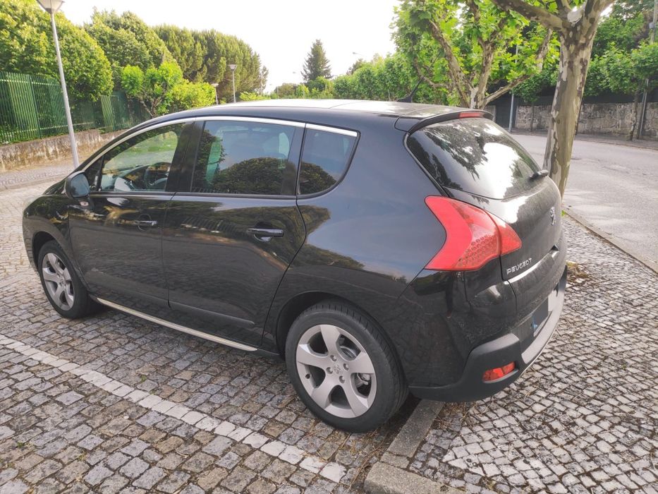 Peugeot 3008 1.6 HDi - Automático - Teto panorâmico - Impecável!