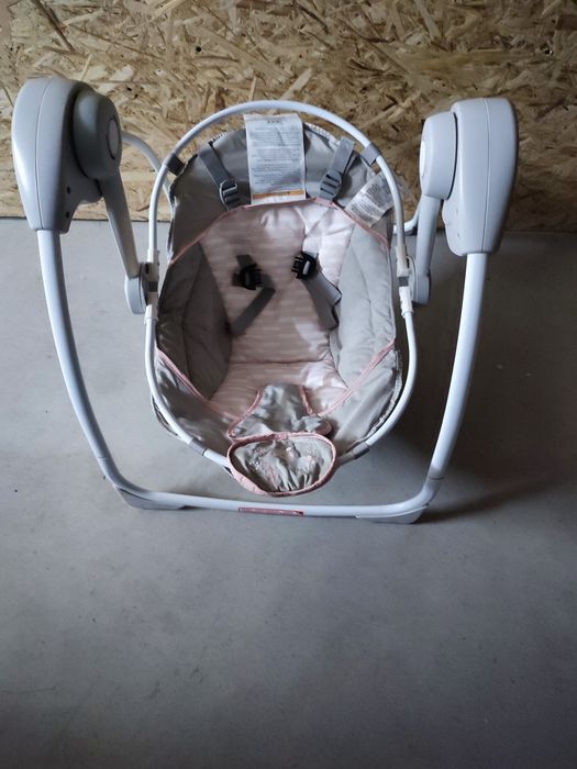 Cadeira de baloicar bebe sozinha