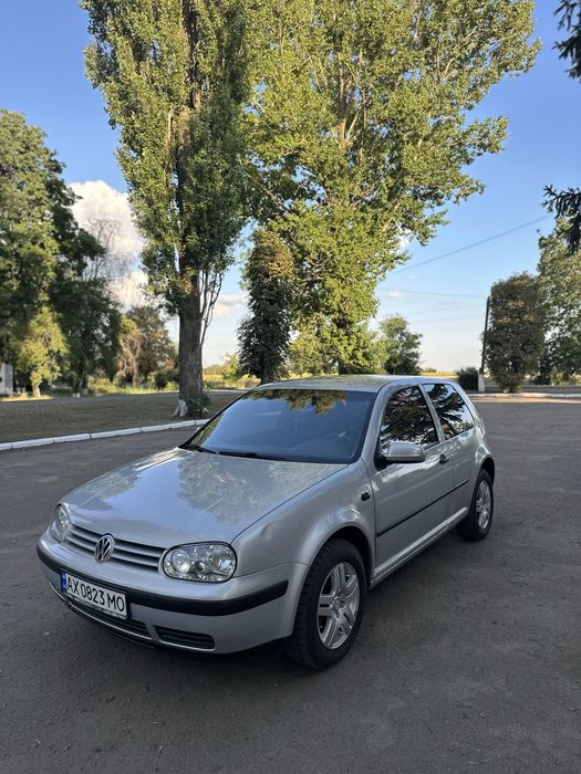 Продам Volkswagen Golf 4 1.4 16.v