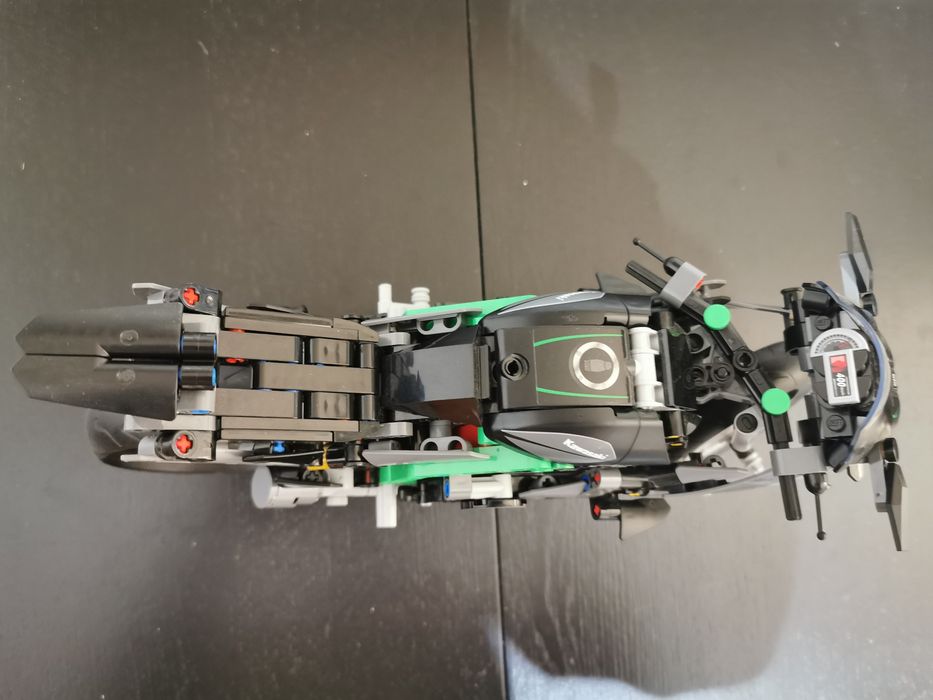 Lego 42170 Technic Kawasaki Ninja H2R