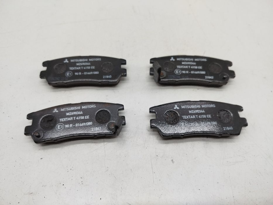 Pastilhas - mitsubishi l 400 autocarro (pd_w, pc_w, pa_v, pb_v, pa_w) | 94 - 07