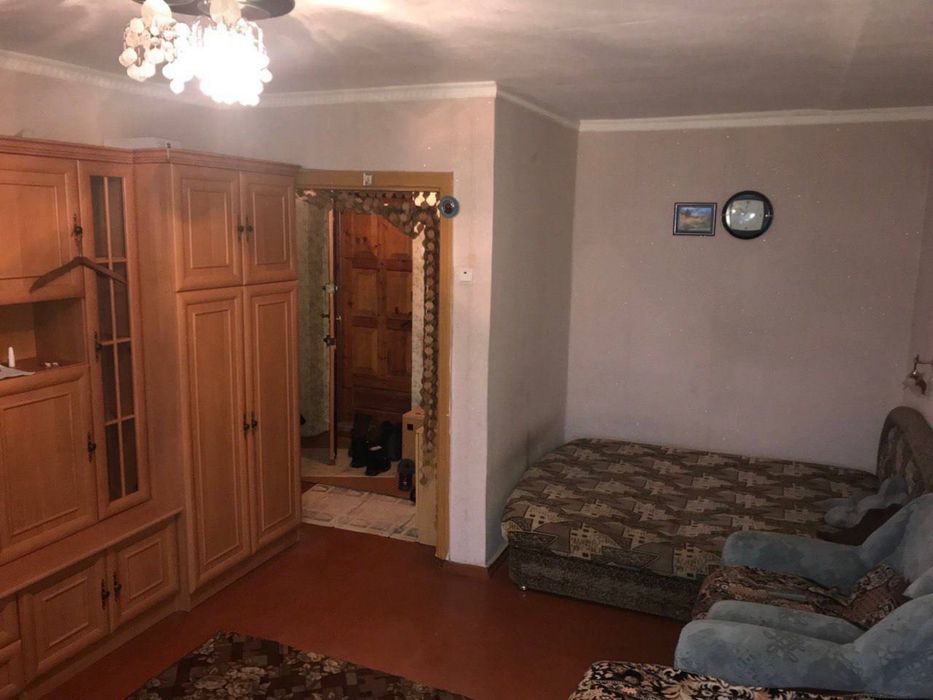 Продам однокімнатну квартиру Лозова