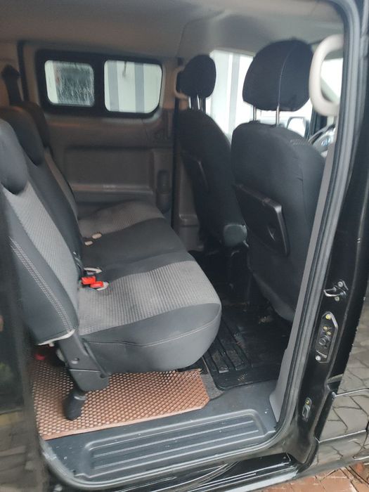 Електроавтомобіль NISSAN E-NV 200