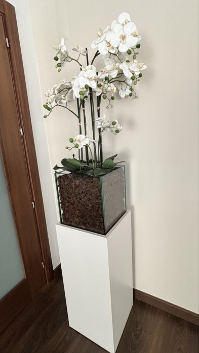Floreira decorativa - Lacada branca, Vidro, Orquídeas