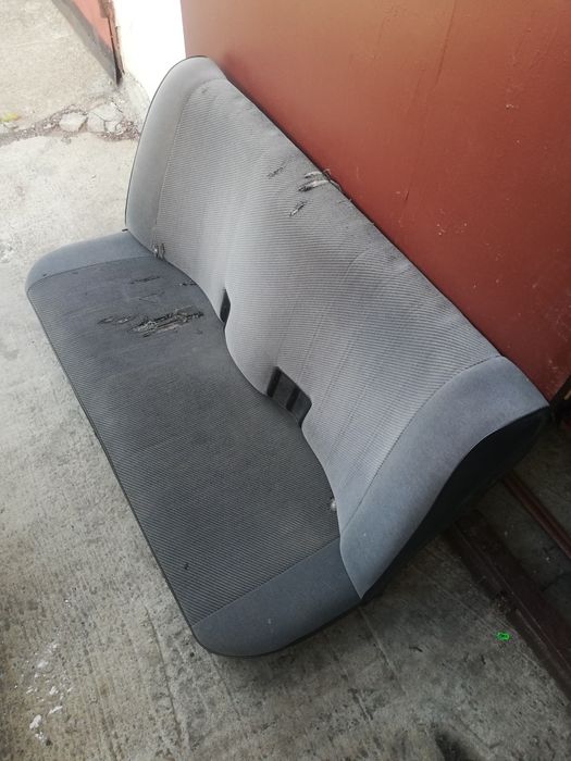 Диван на БМВ е30