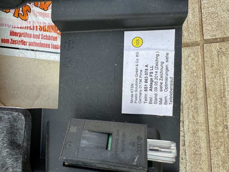 Peça tablier Audi TT - 8S1_863_075_A