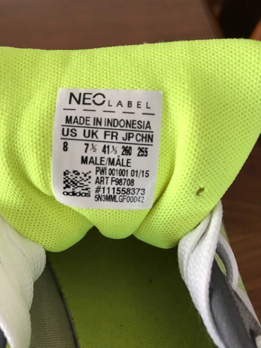 Ténis Adidas Neo Label