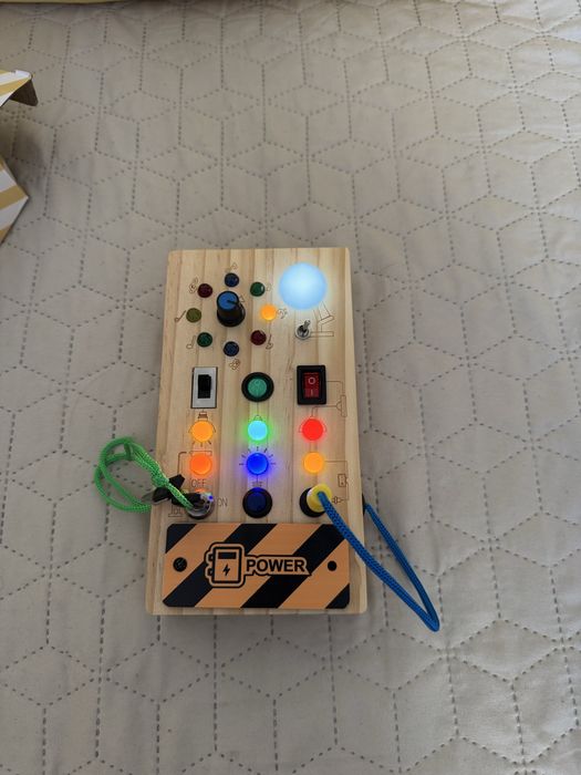 Бізіборд  Монтессорі