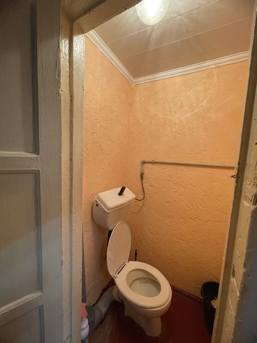 Продаю велику гарну кімнату в гуртожитку