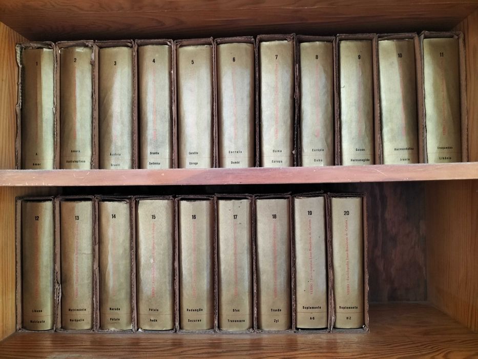 Enciclopédia Luso-Brasileira de Cultura - Óptimo Estado!