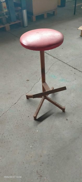 Bancos  alto em ferro