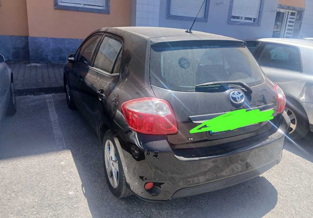 Toyota Auris — fotografia 3