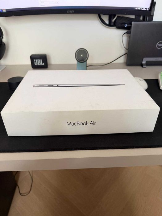 MacBook Air 13” i5 / 8GB / 128GB SSD – Bardzo dobry stan  + dobra BATERIA