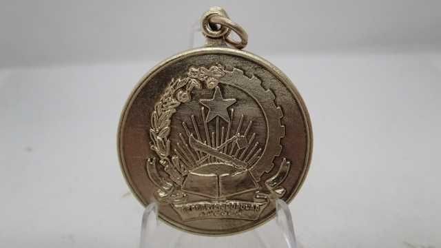 Medalha de Bronze do 4º Aniversário das FAPLA