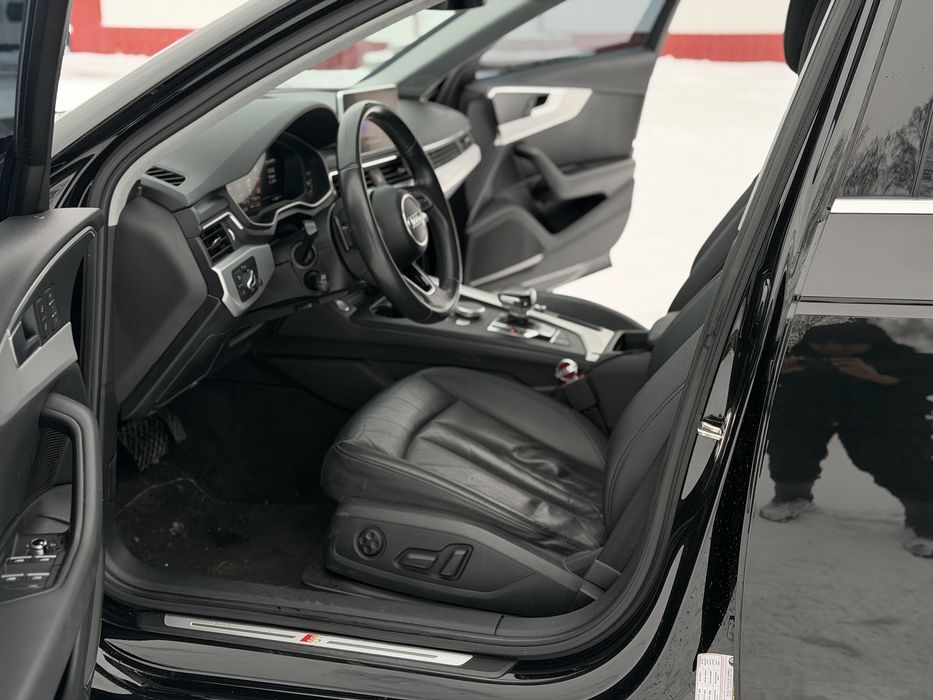 Audi a4 b9 2.0 quattro S-Line Cookcpit