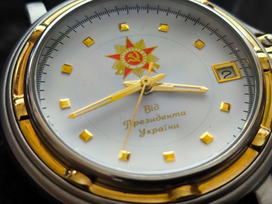 Винтажные механические часы от президента Украины Л. Кучмы идеальное состояние - точный ход
